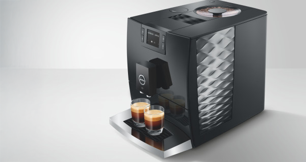 Kaffeemaschine, Kaffeevollautomat, Metalloptik, Wasserbehälter, Bedienfeld