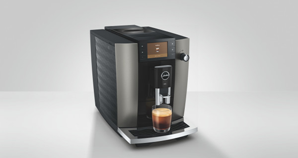 Espressomaschine, Kaffeemaschine, eingebauter Mühlwerk, Portafilter, Einzelschau