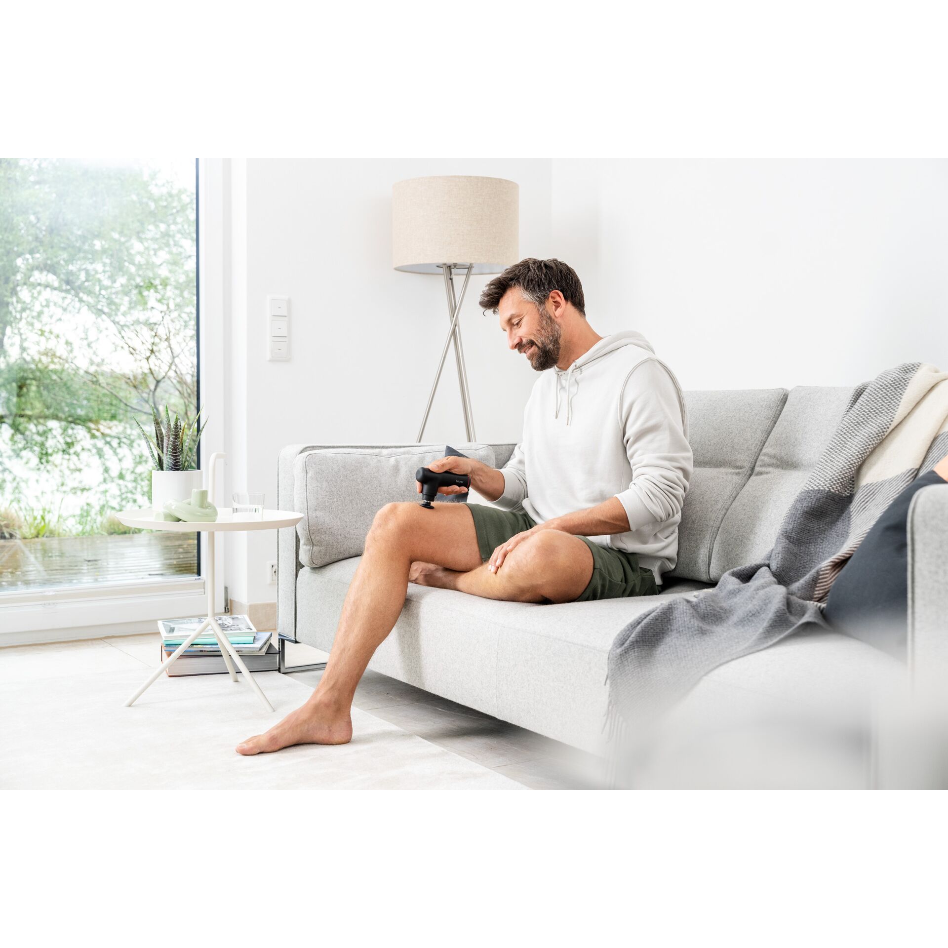 Person, Sitzen, Lampe, Erwachsener, Mann
