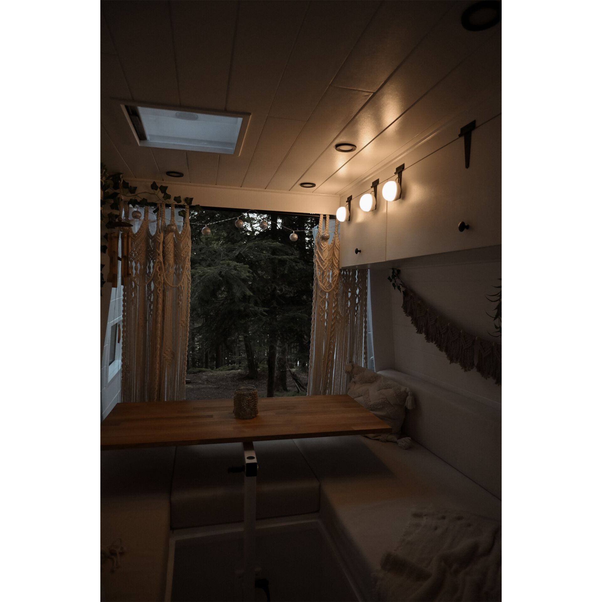 Drinnen, Innenarchitektur, Fenster, Deckenleuchte