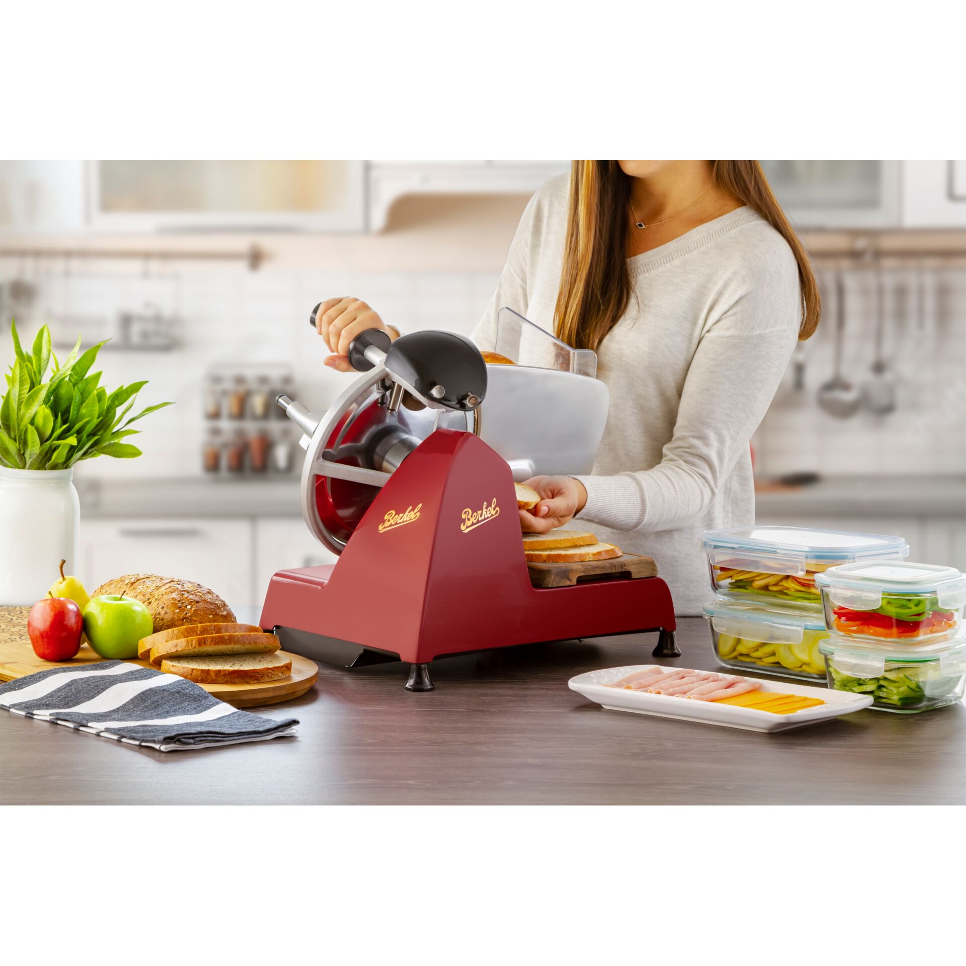 Schneidemaschine, Schnittgerät, Küchengerät, Sandwichmaker, Brotaufchnitt
