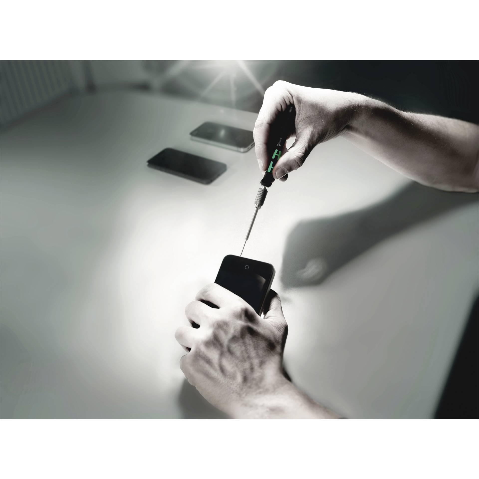 Schraubenzieher, Finger, Handy, Computer-Hardware, Innenarchitektur
