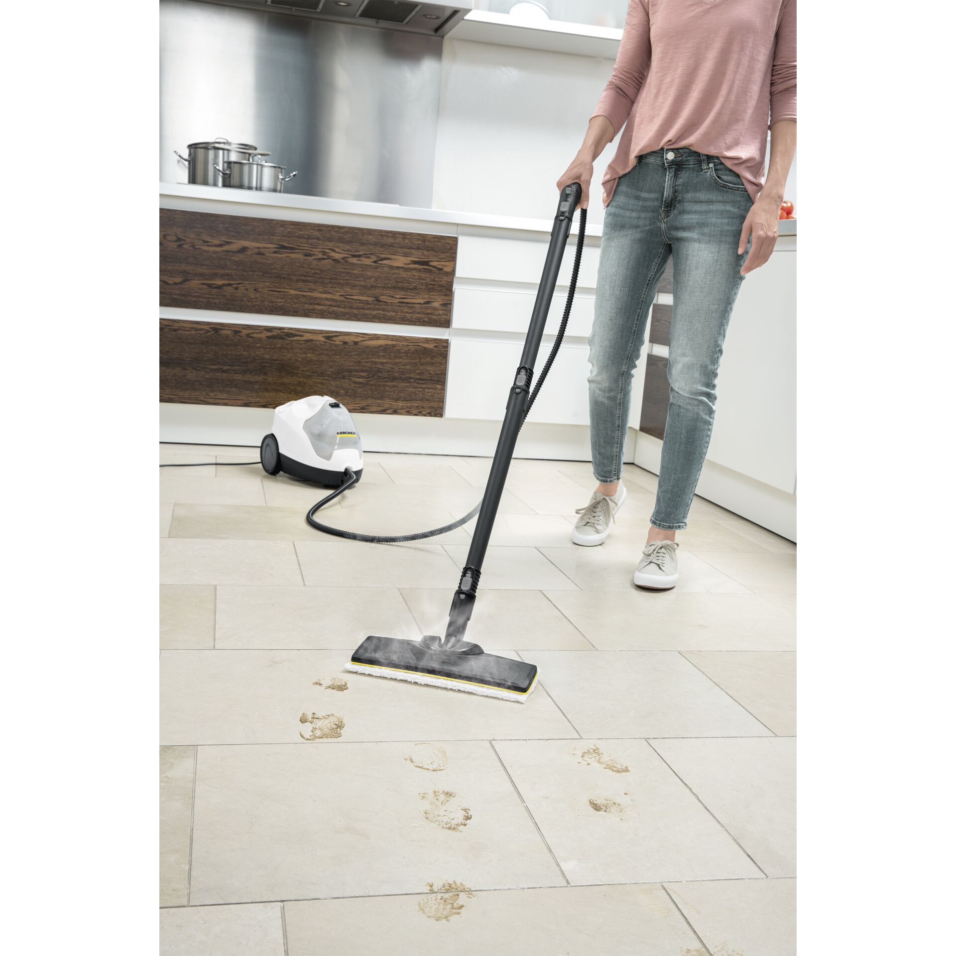 Drinnen, Innenarchitektur, Reinigen, E-Scooter, Fußboden