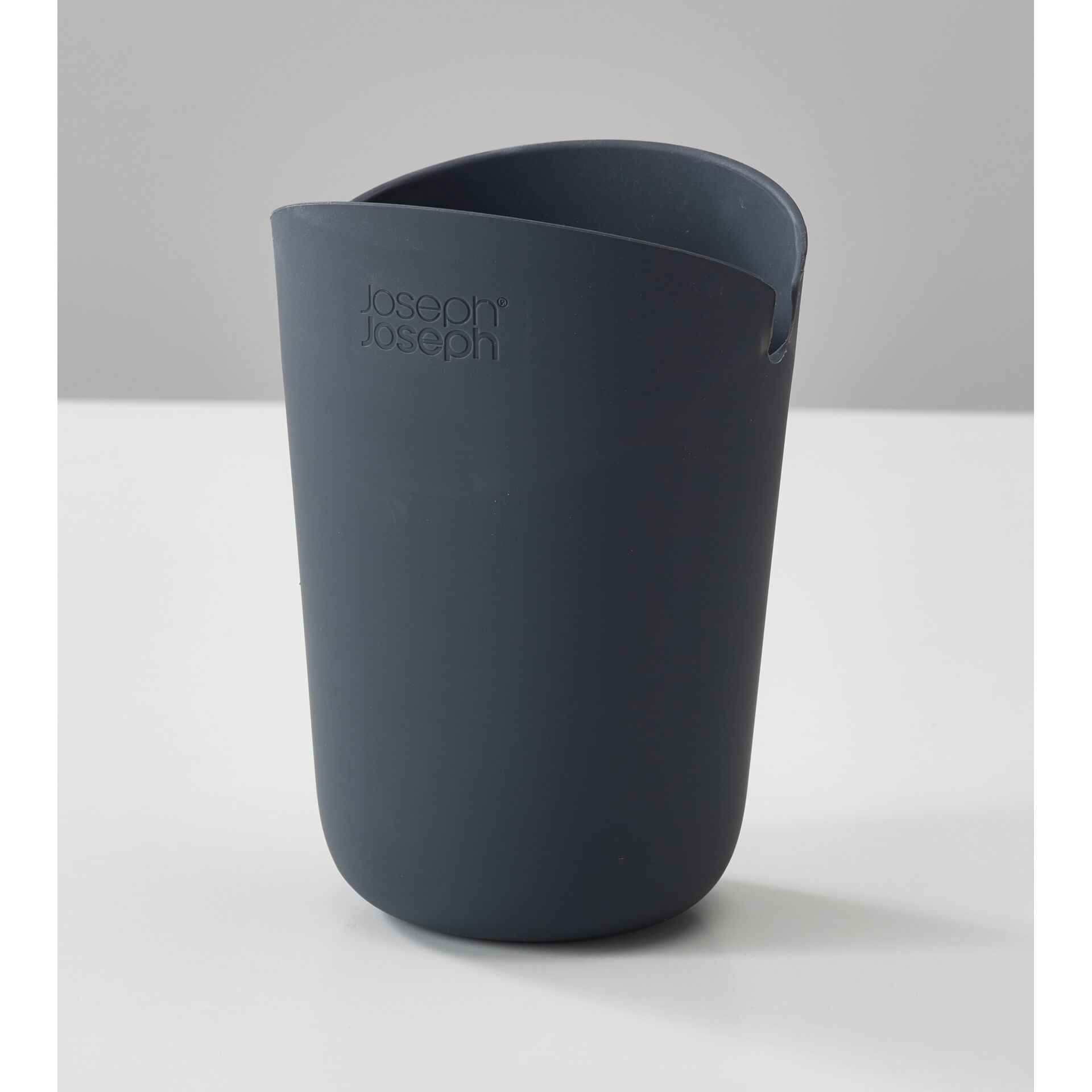 Zinn, Korb, Tasse