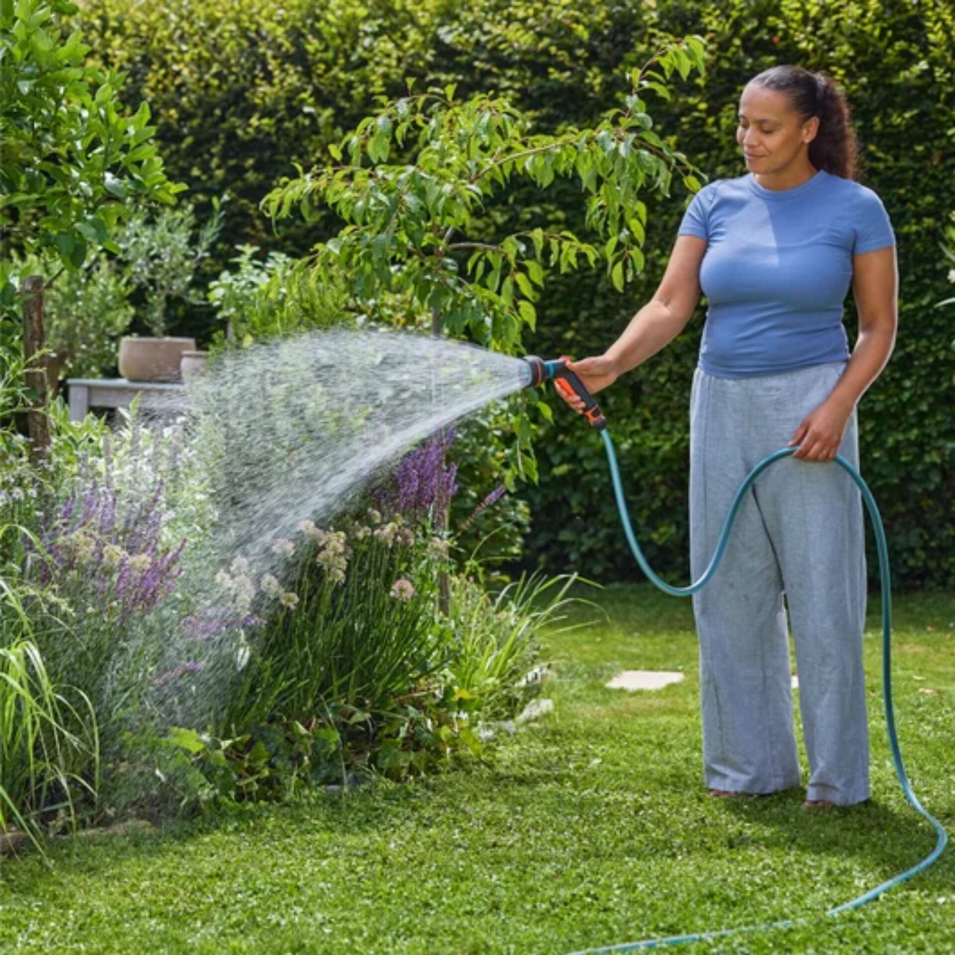 garten, wasserstrahl, Gartenschlauch, bewässerung, pflanzenpflege