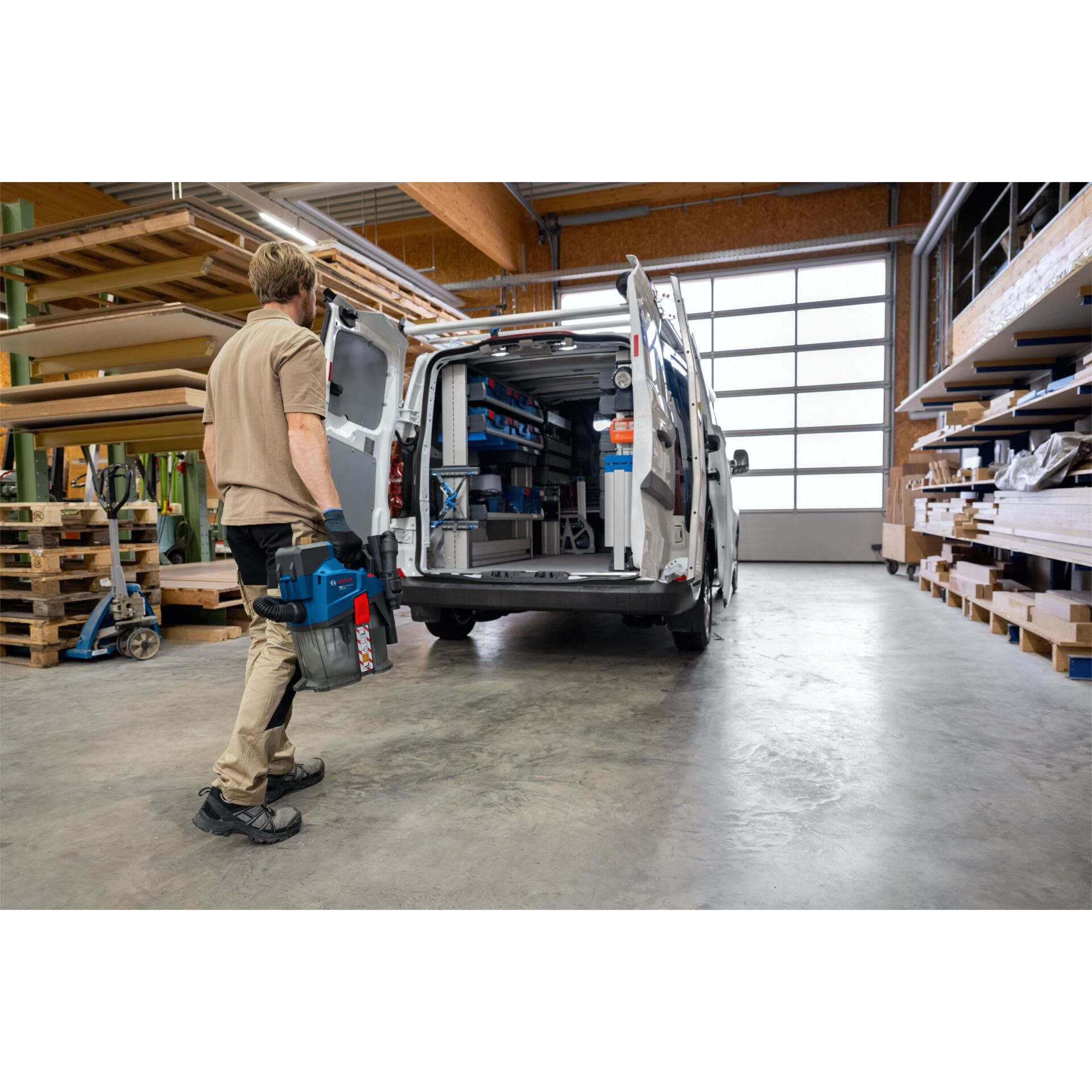 van, Arbeitswagen, Werkstattwagen, Laderaum, Werkzeugaufbewahrung