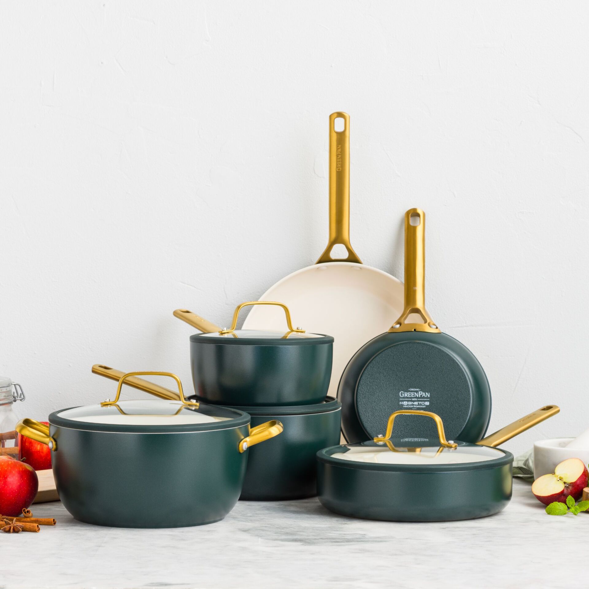 Pfannen Set, Topfset, Grün, Goldgriffe, Pfannenboden