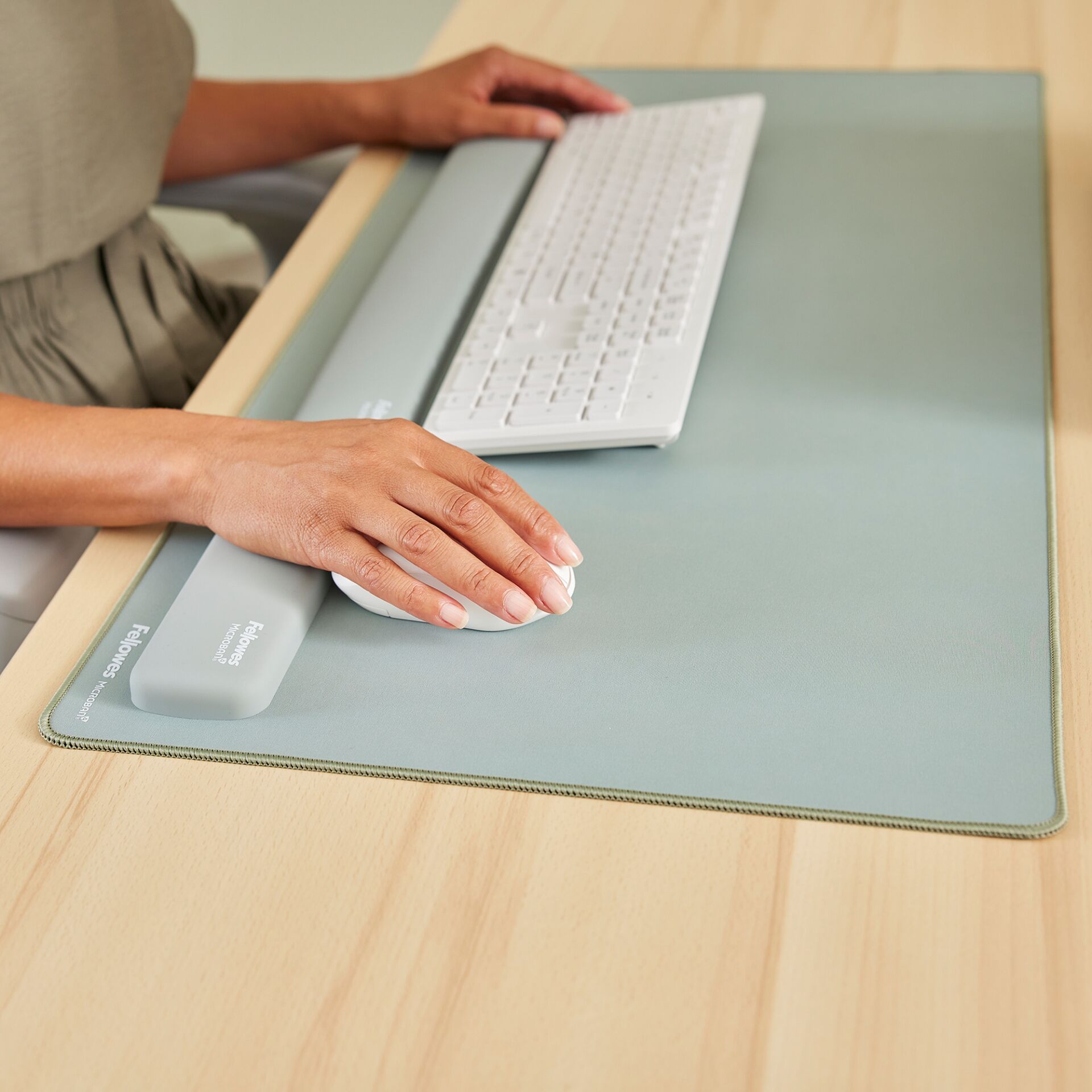 Tabelle, Computer, Computer-Tastatur, Laptop, Person