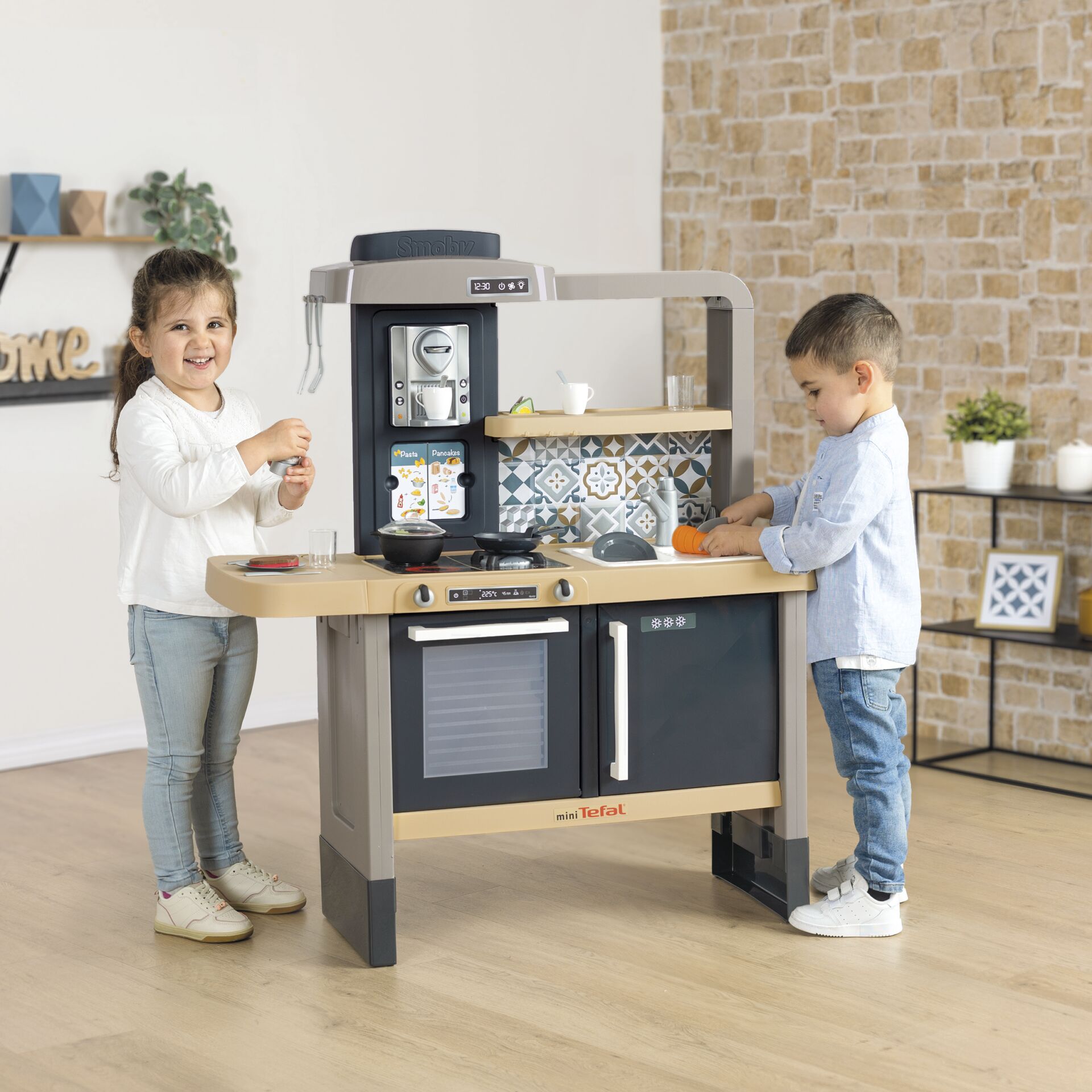 Schreibtisch, Mobiliar, Tabelle, Kind, Person