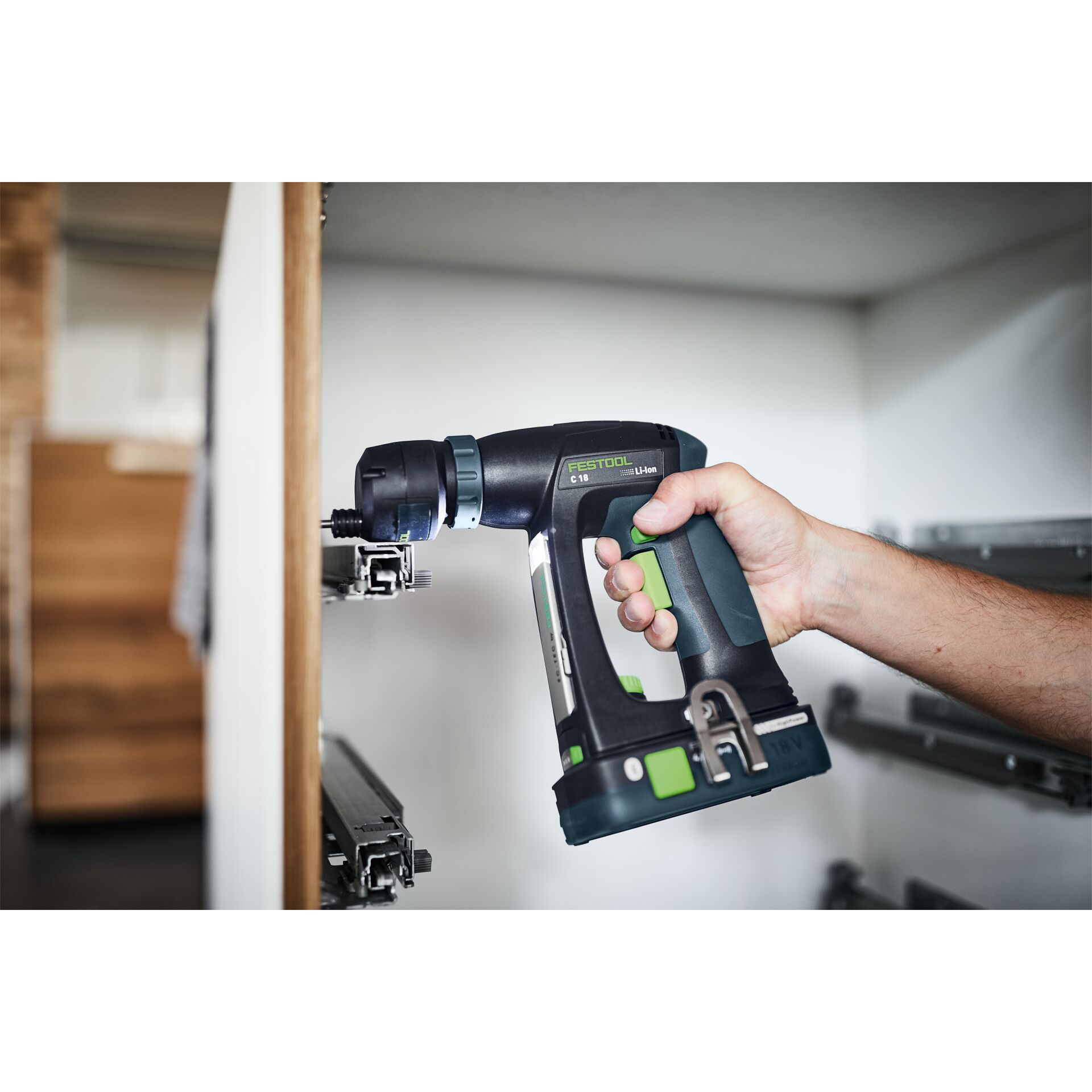 Drinnen, Innenarchitektur, Gerät, Elektrische Bohrmaschine, Werkzeug