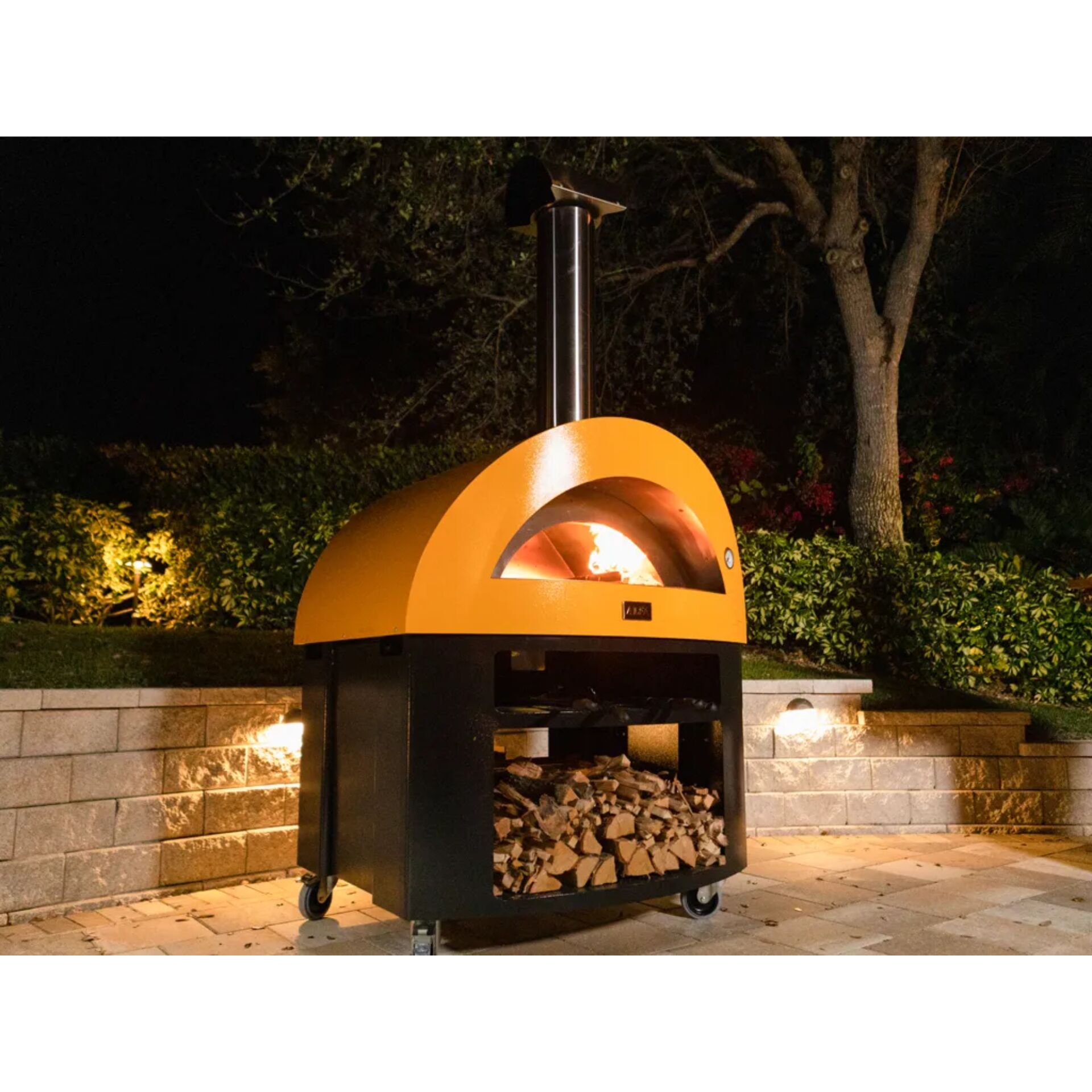 Kamin, Drinnen