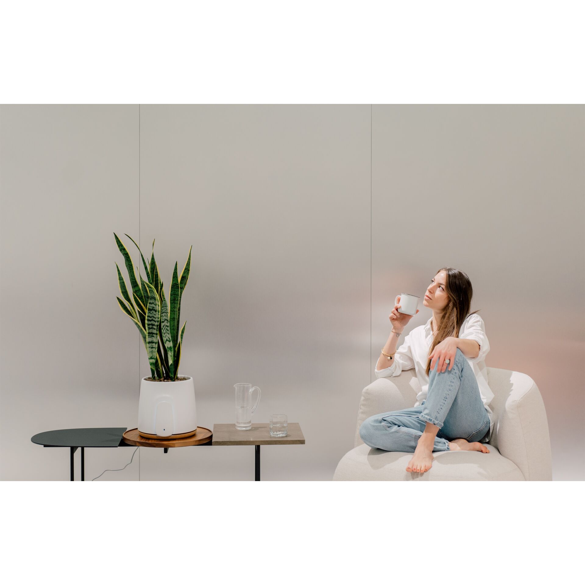 Person, Sitzen, Pflanze, Tasse