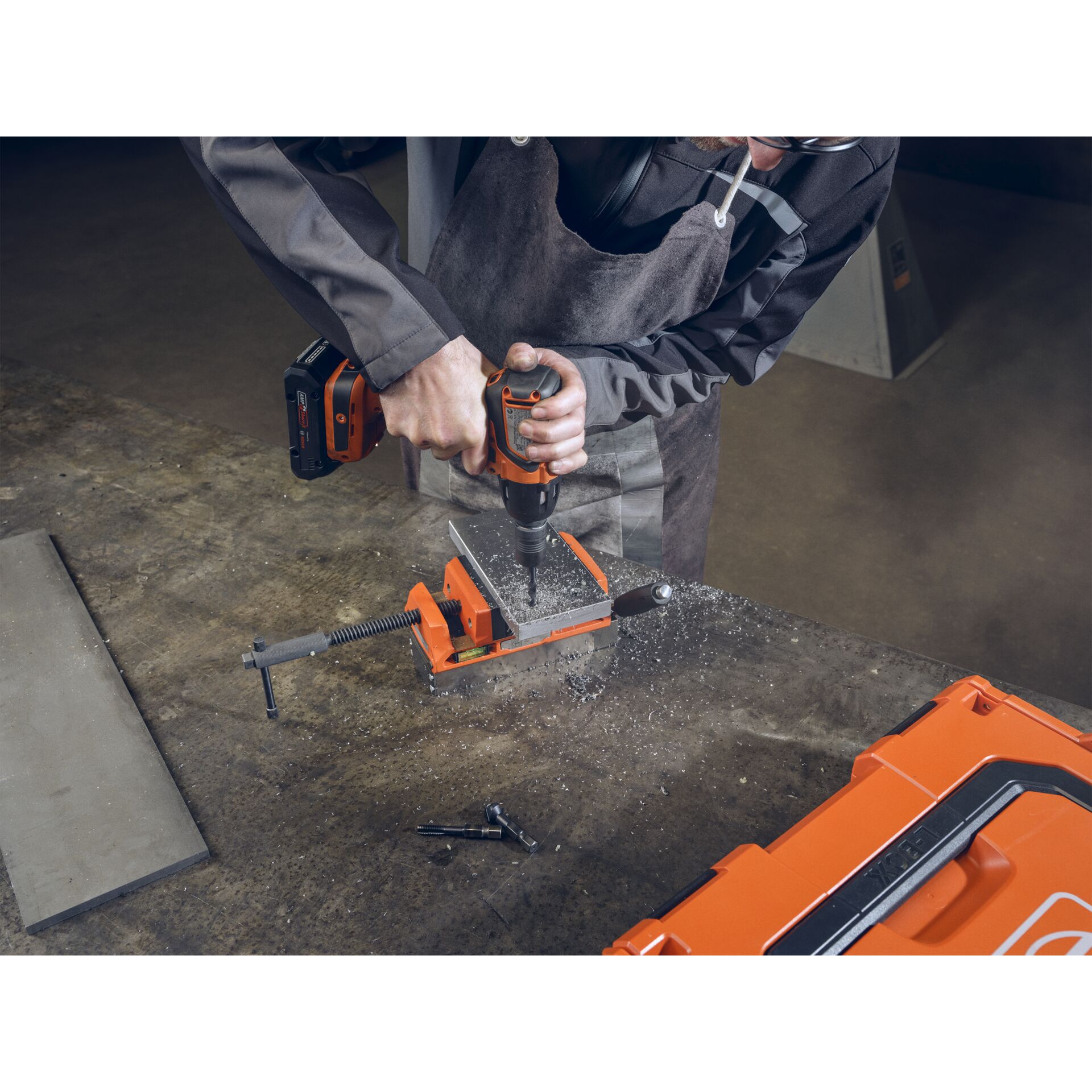 Gerät, Elektrische Bohrmaschine, Werkzeug