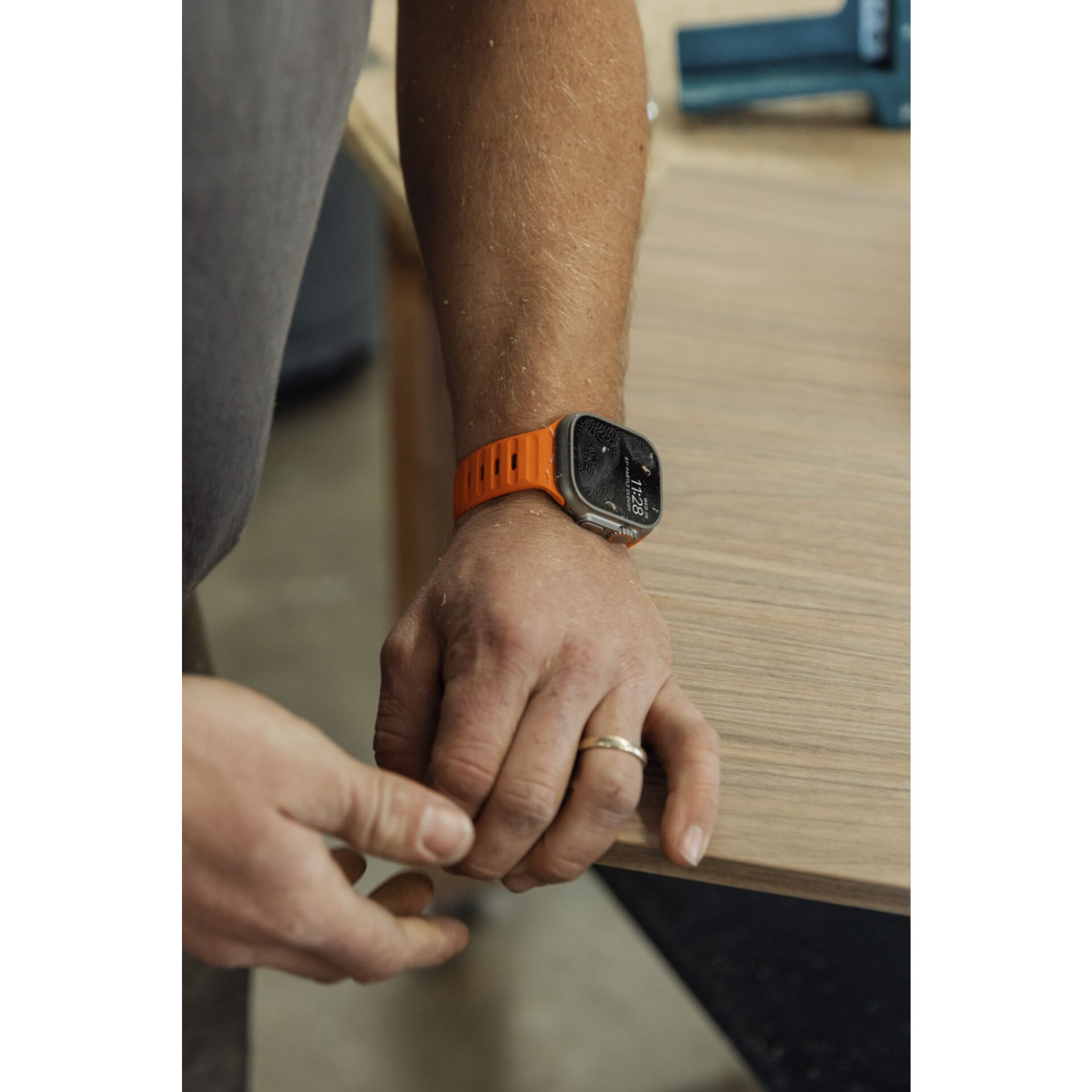 Innenarchitektur, Hand, Handgelenk, Holz, Armbanduhr