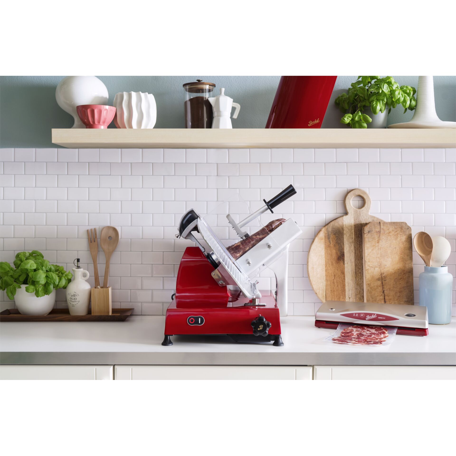 Schnellschneider, Parmesan-Schneidegerät, Küchenmaschine, Schneidemaschine, Rot-weißes Gerät