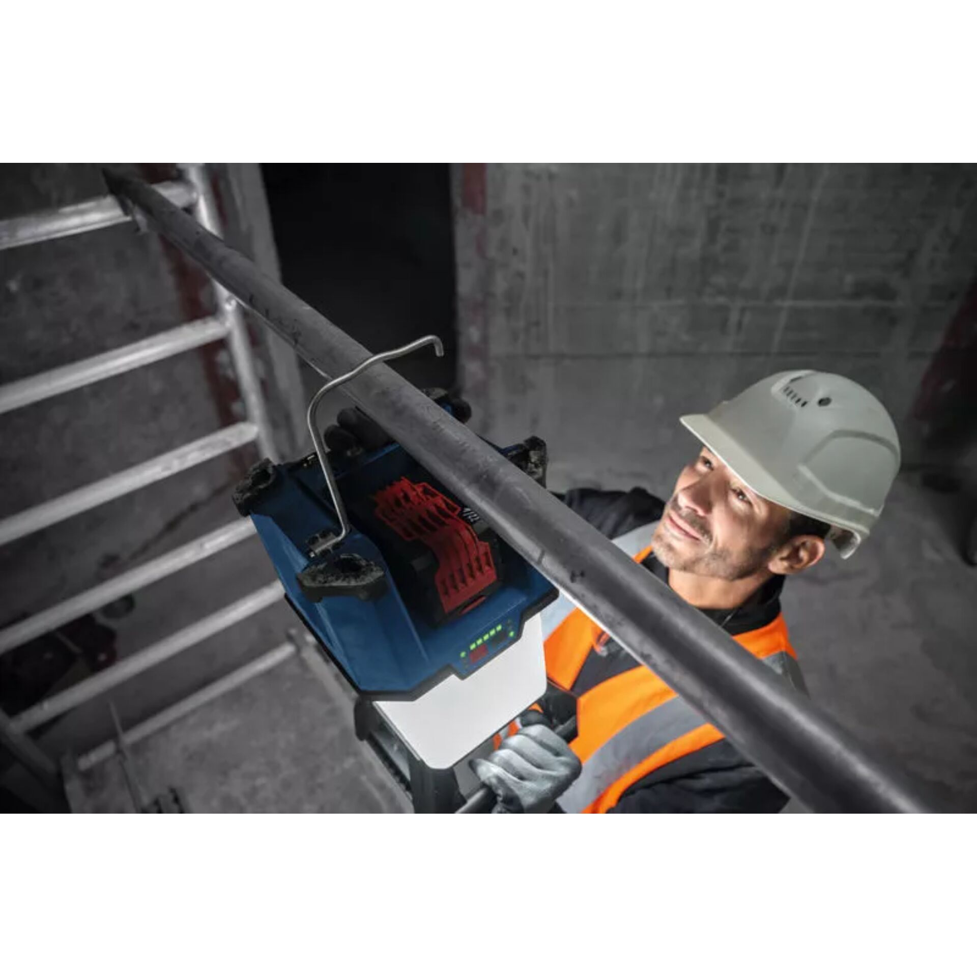 Person, Arbeiter, Schutzhelm, Helm, Handschuh