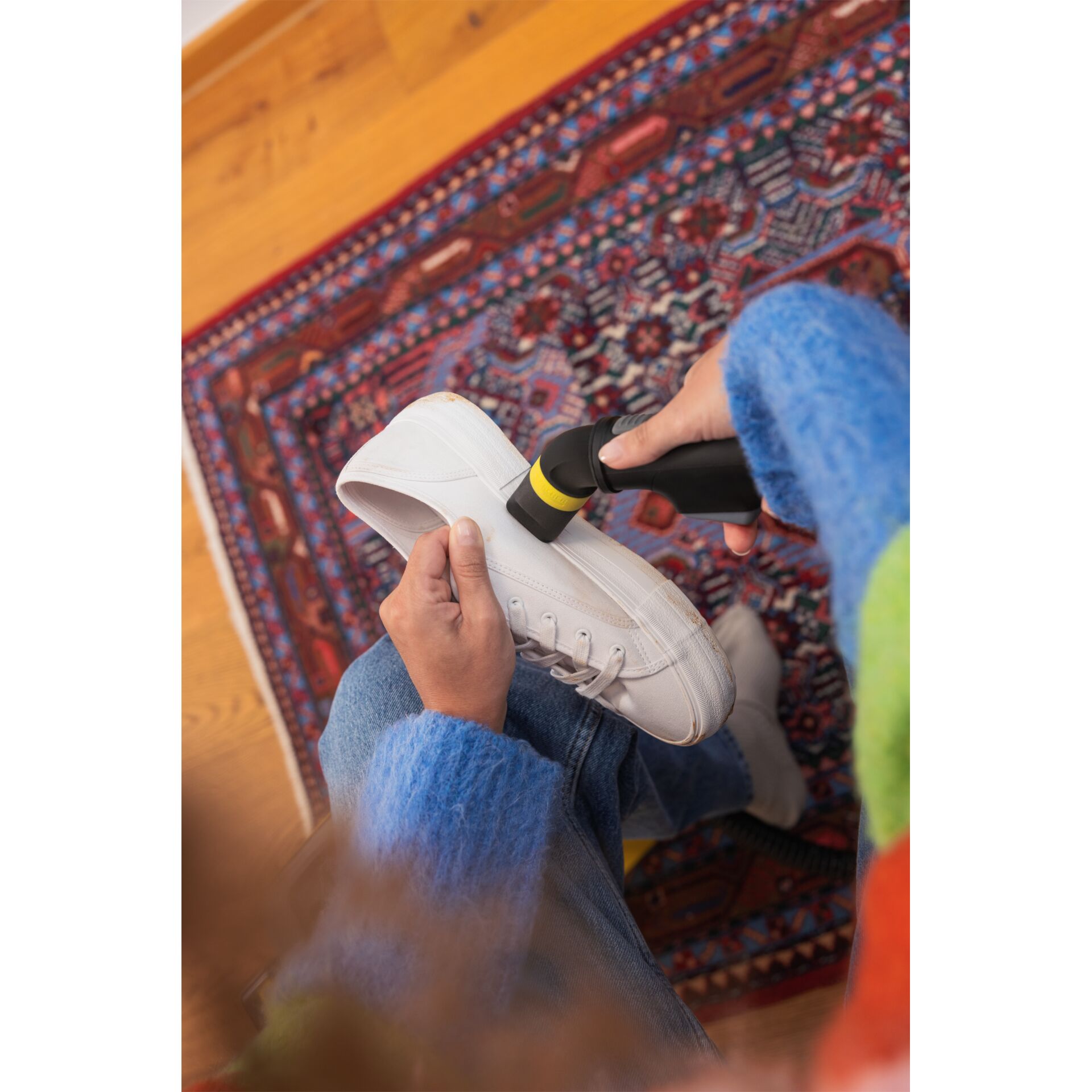 Schuh, Dekoration für Zuhause, Teppich, Innenarchitektur, Turnschuh