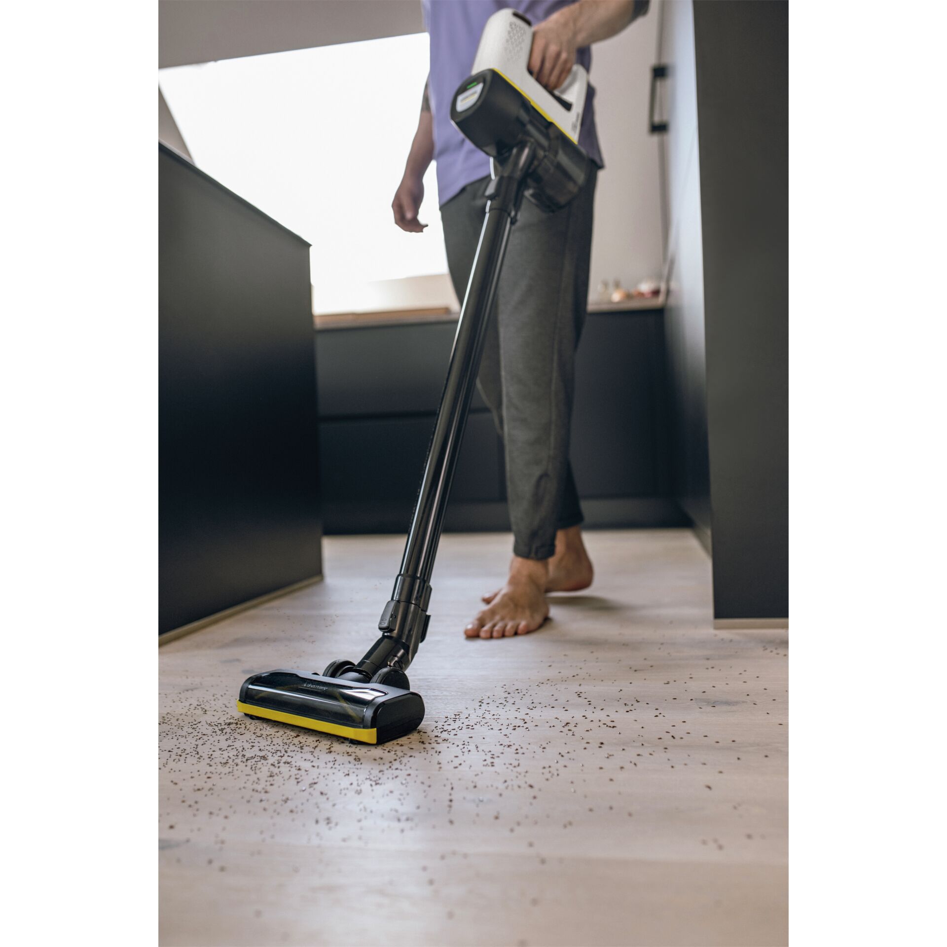 Drinnen, Innenarchitektur, E-Scooter, Fahrzeug, Reinigen