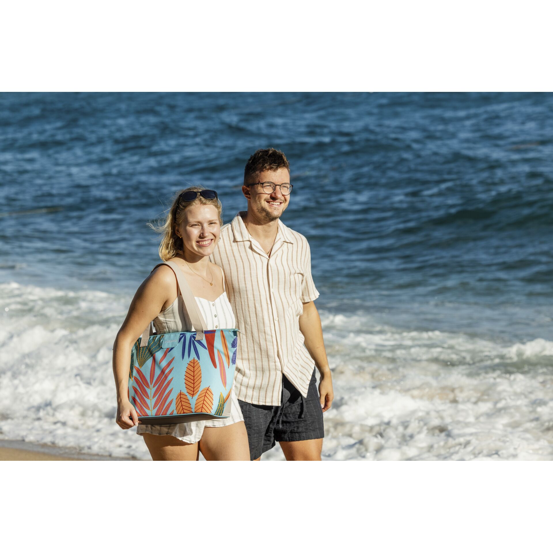 Strandmode, Kleidung, Person, Kurze Hose
