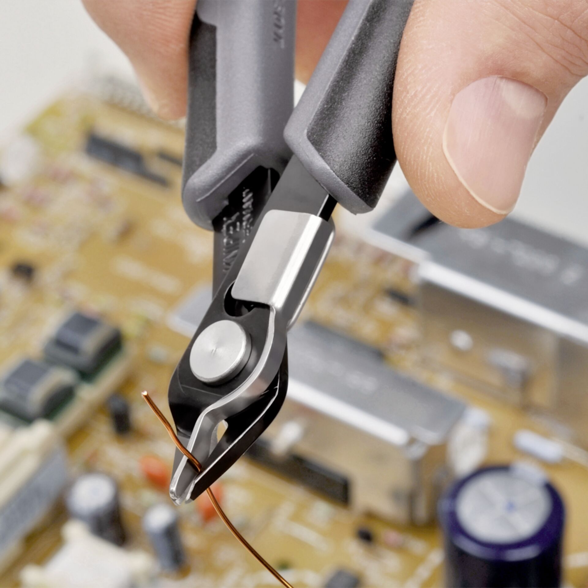 Elektronik, Hardware