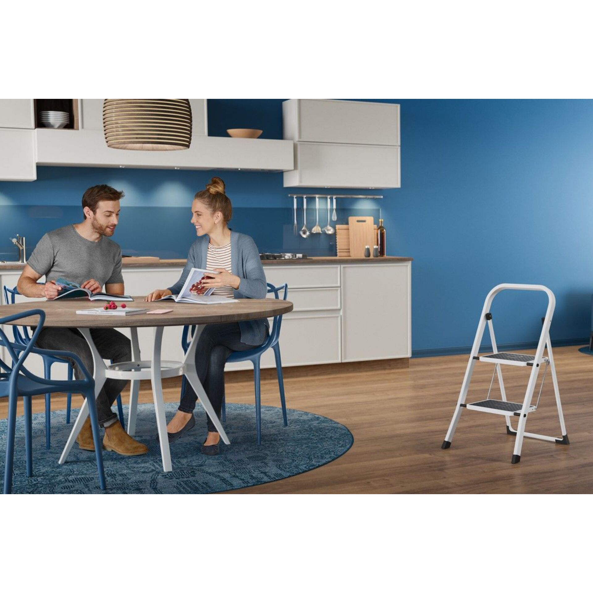 küche, esszimmer, tisch, stühle, leiter