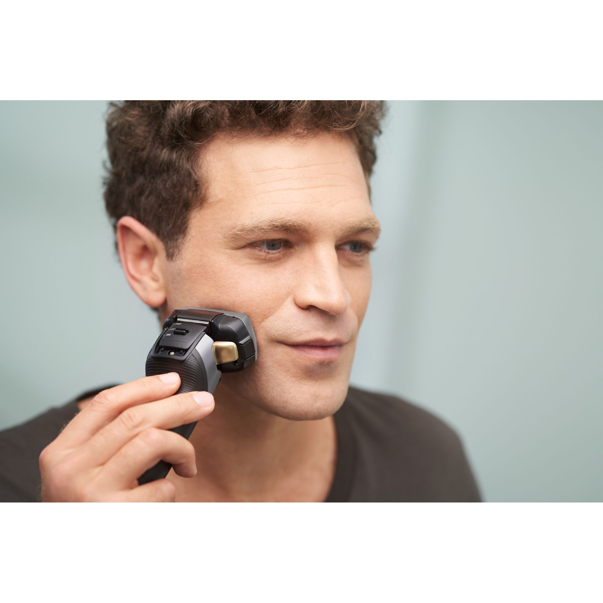 Hautrasierer, Elektrischer Rasierer, Kopfhautrasur, Beard trimmer, Trimmer Kopfbereich