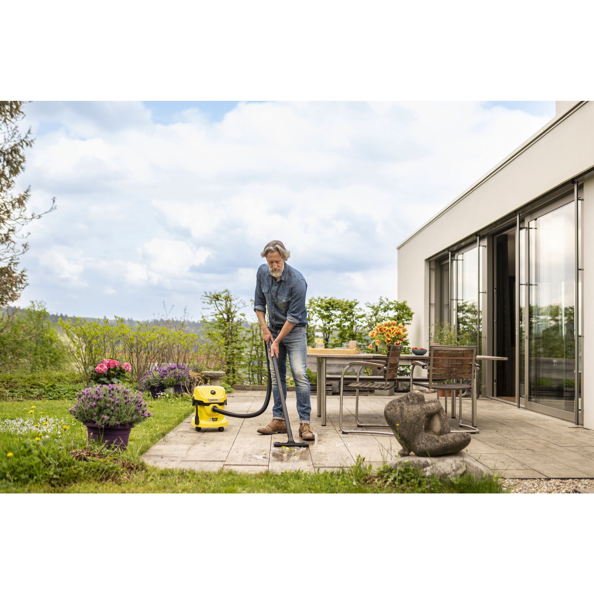 Gras, Innenarchitektur, Rasen, Schuh, Person