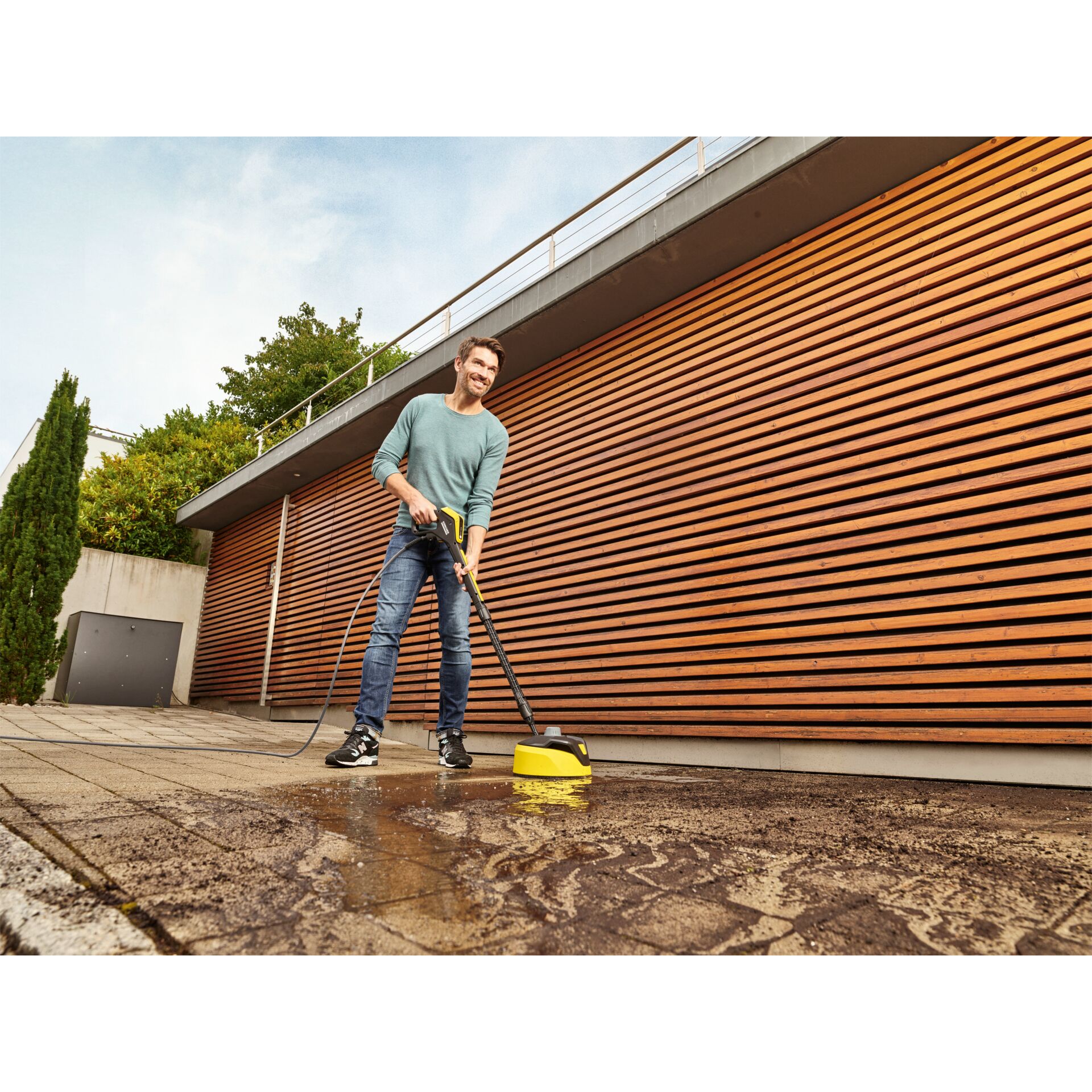 Drinnen, Innenarchitektur, Paneele aus Holz, Schuh, Person