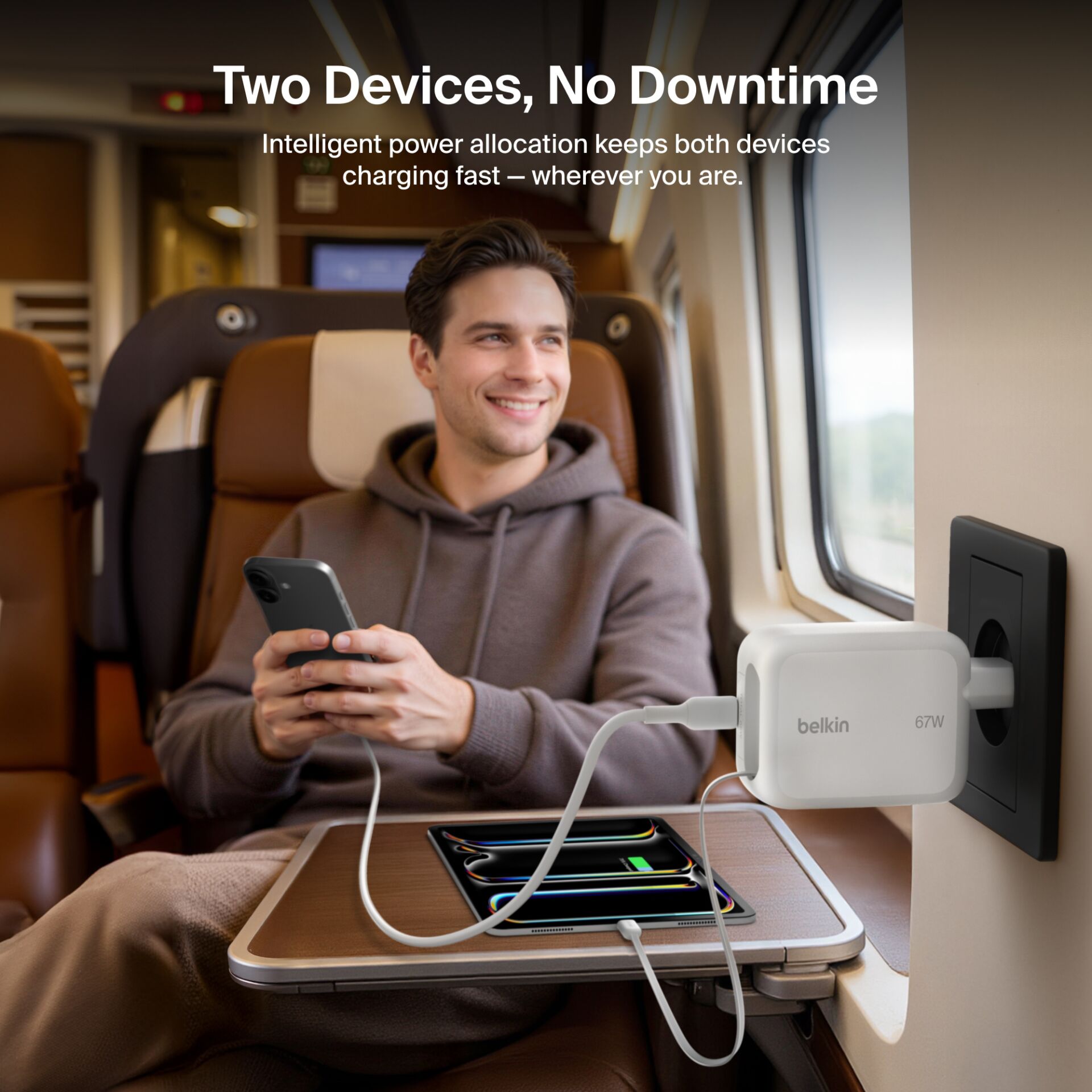 Laptopablage, Flugzeugkabine, USB-C Ladegerät, Stromadapter, Smartphone Laden