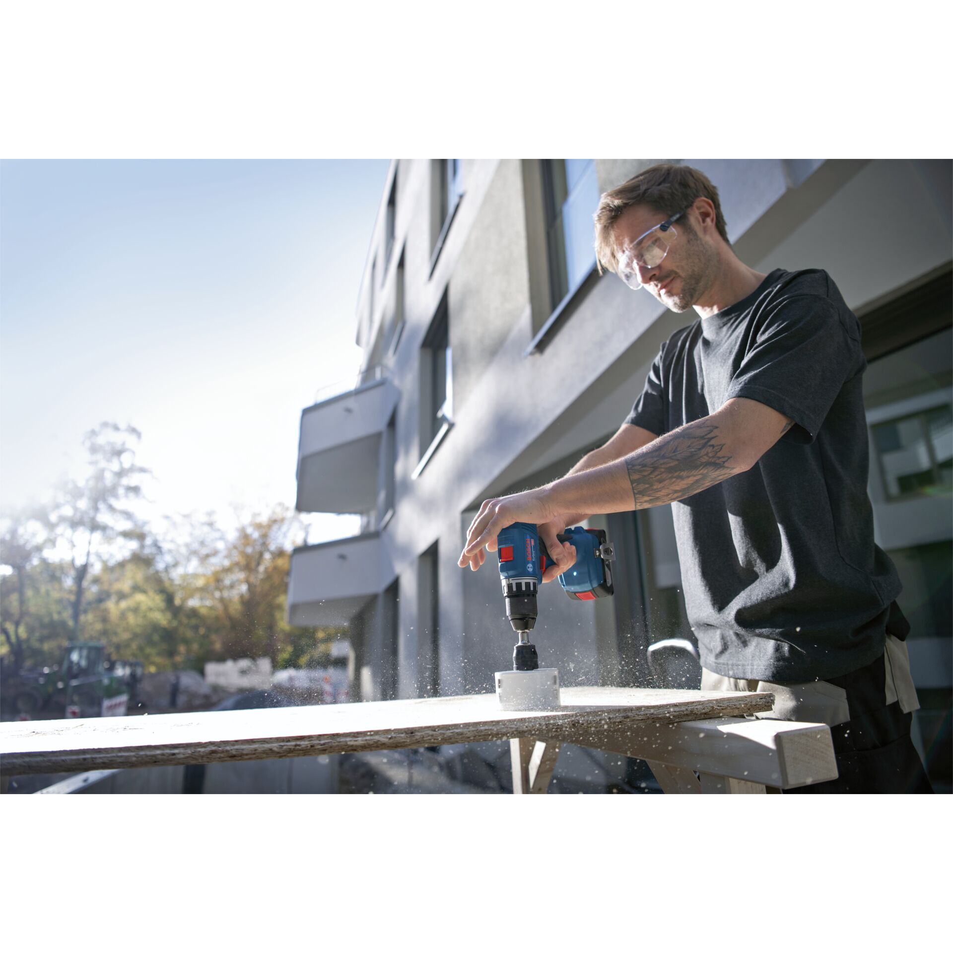 Elektrische Bohrmaschine, Erwachsener, Männlich, Mann, Person