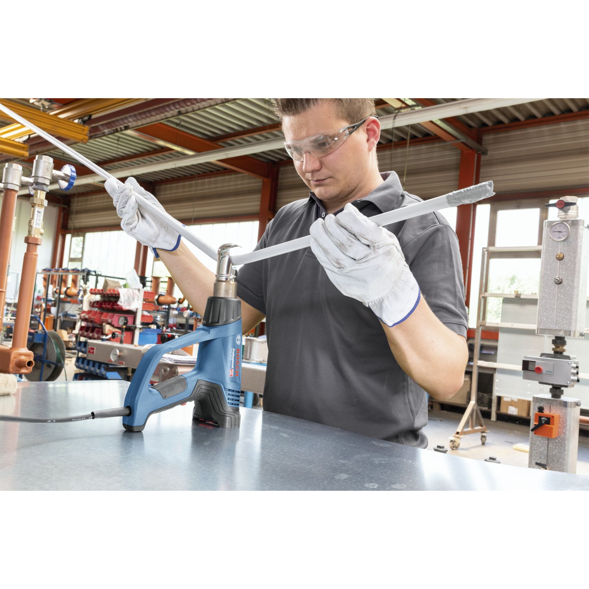 Bekleidung, Handschuh, Brille, Schwert, Fabrik