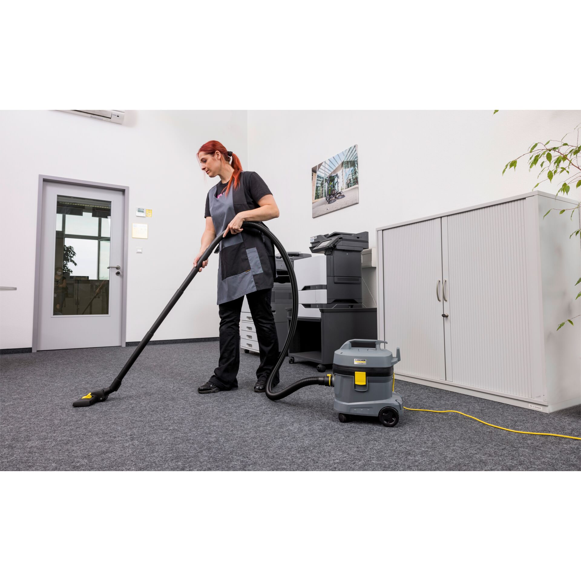 Reinigen, Person, Drinnen, Innenarchitektur, E-Scooter