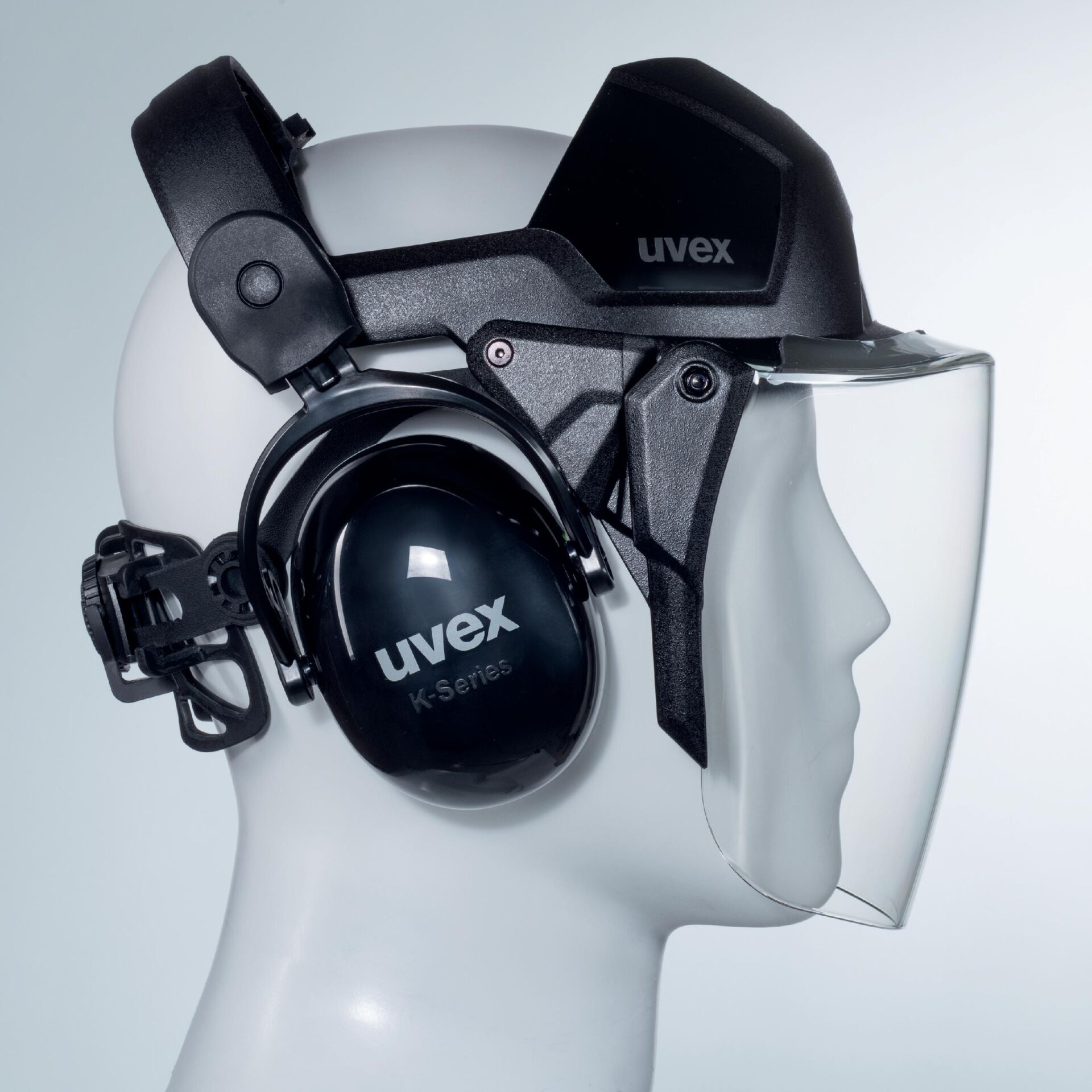Helme, Elektronik
