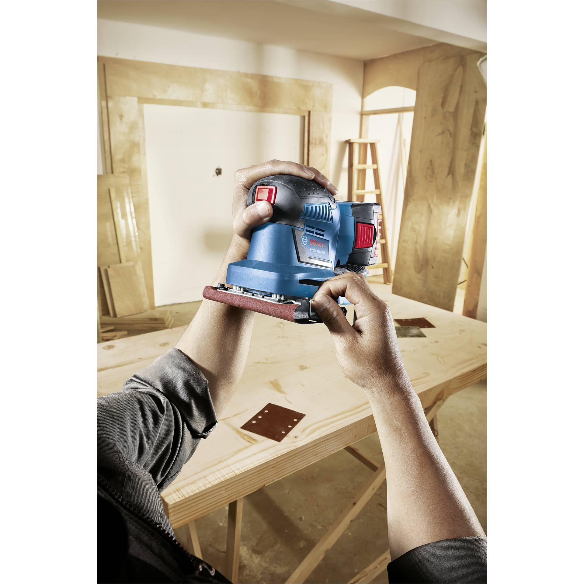 Gerät, Elektrische Bohrmaschine, Werkzeug, Person, Holzbearbeitung