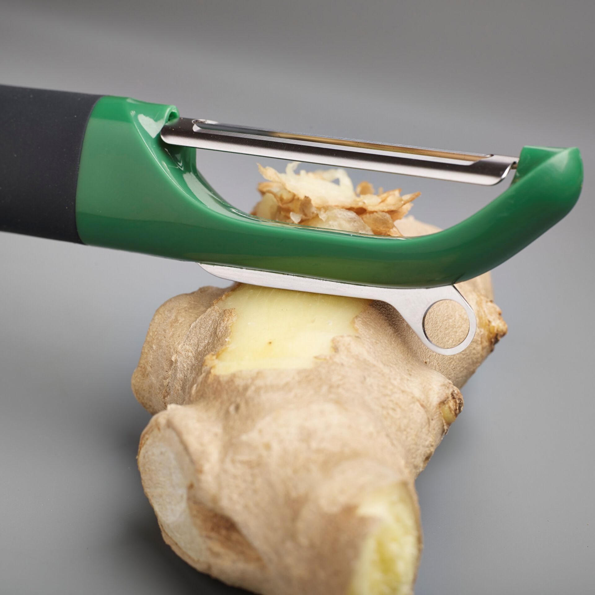 Utensil für die Küche, Küchenschäler, Schälen, Person, Brot