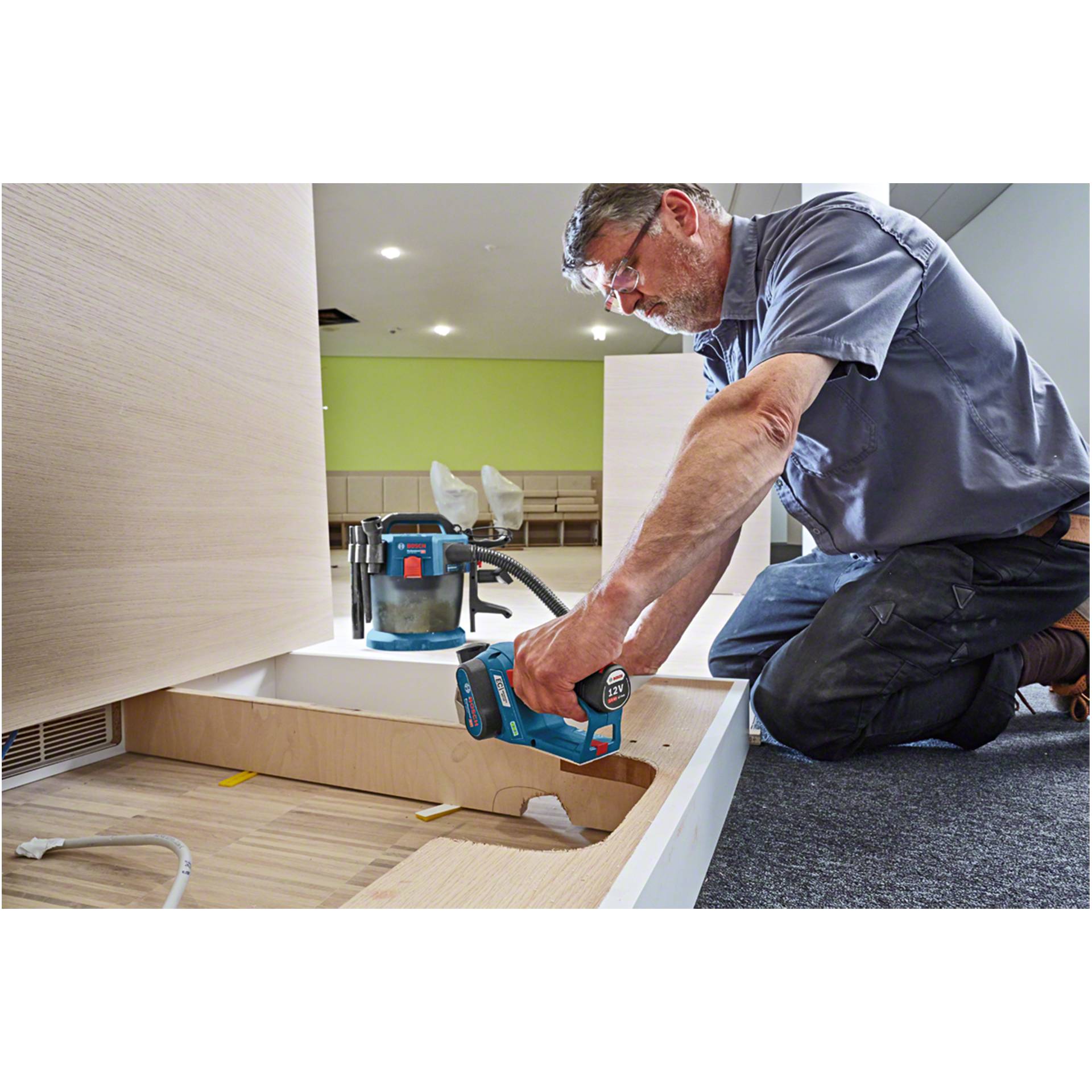 Innenarchitektur, Elektrische Bohrmaschine, Erwachsener, Mann, Person