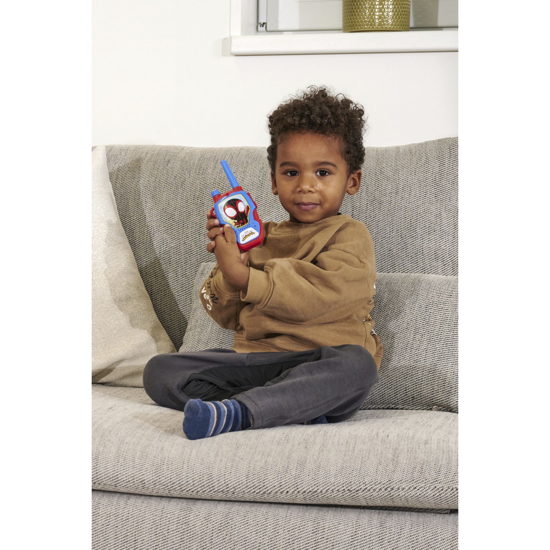 Couch, Portrait, Sitzend, Finger, Hosen