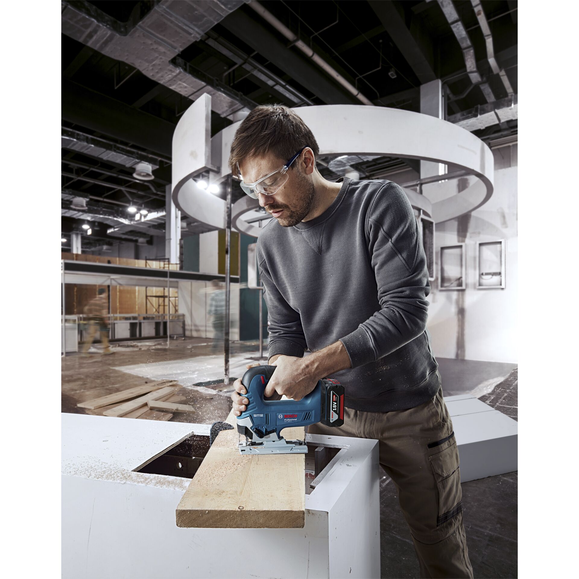 Gerät, Elektrische Bohrmaschine, Werkzeug, Person, Holzbearbeitung