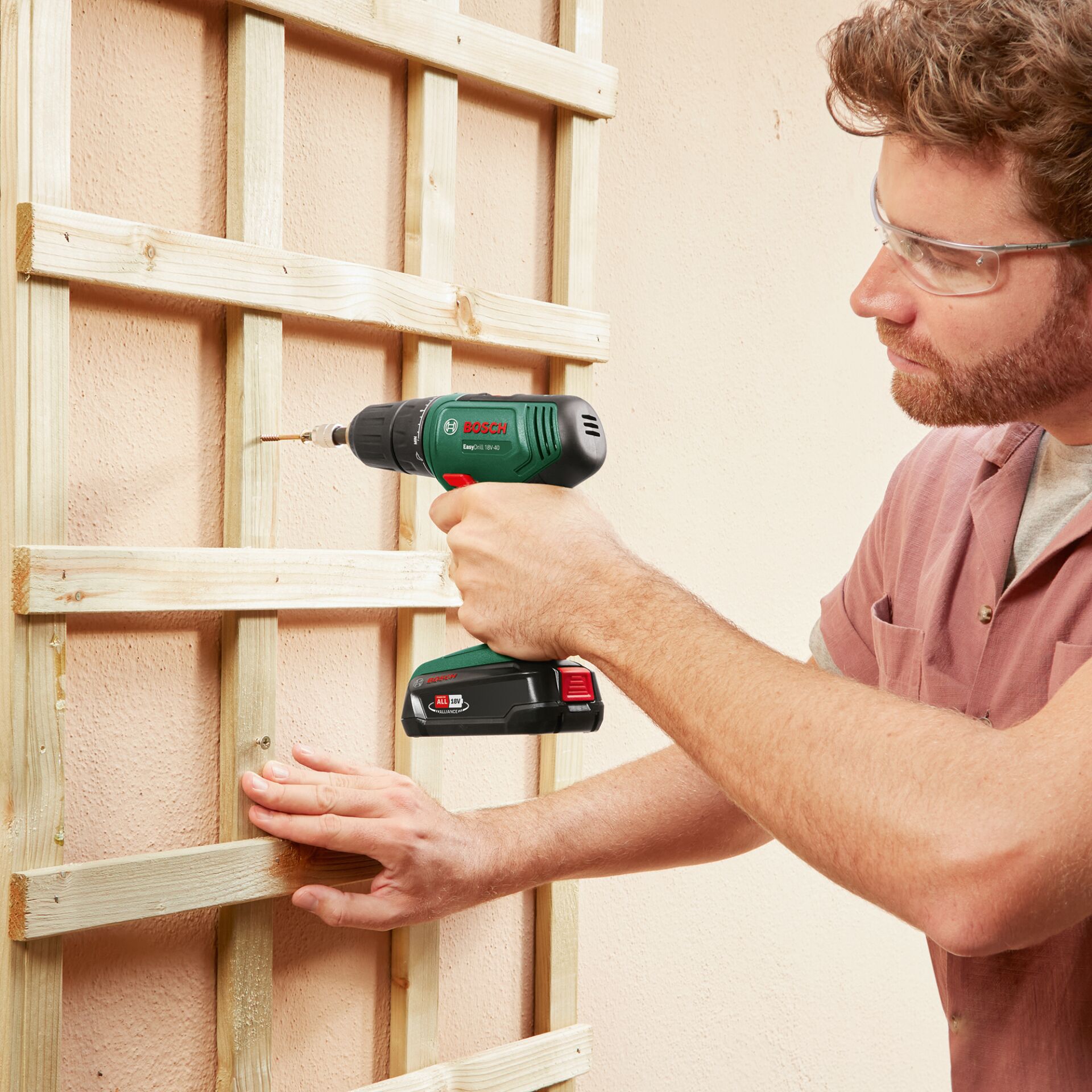 Elektrische Bohrmaschine, Werkzeug, Drinnen, Innenarchitektur, Holz