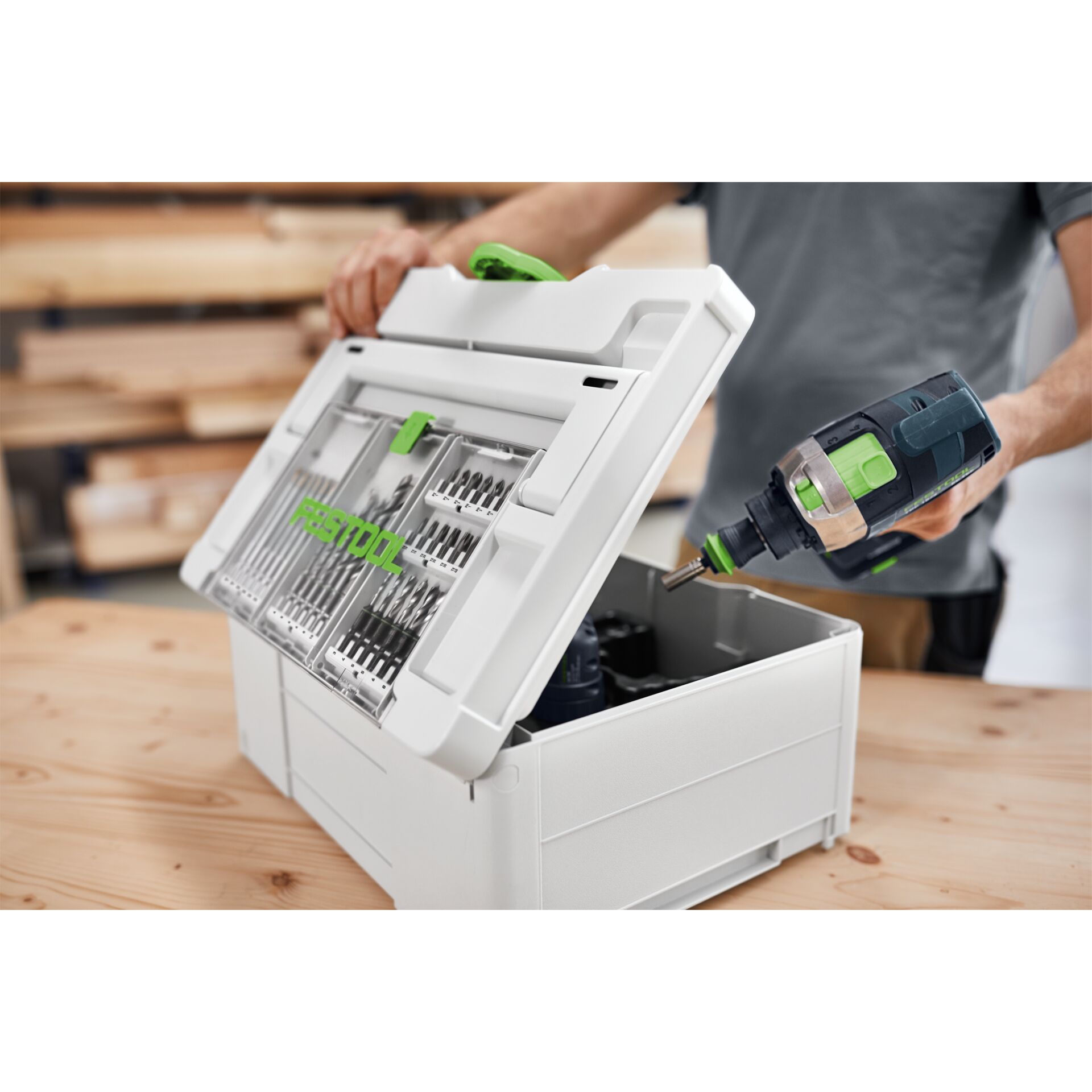 Elektrische Bohrmaschine, Werkzeug, Schublade, Mobiliar, Kiste