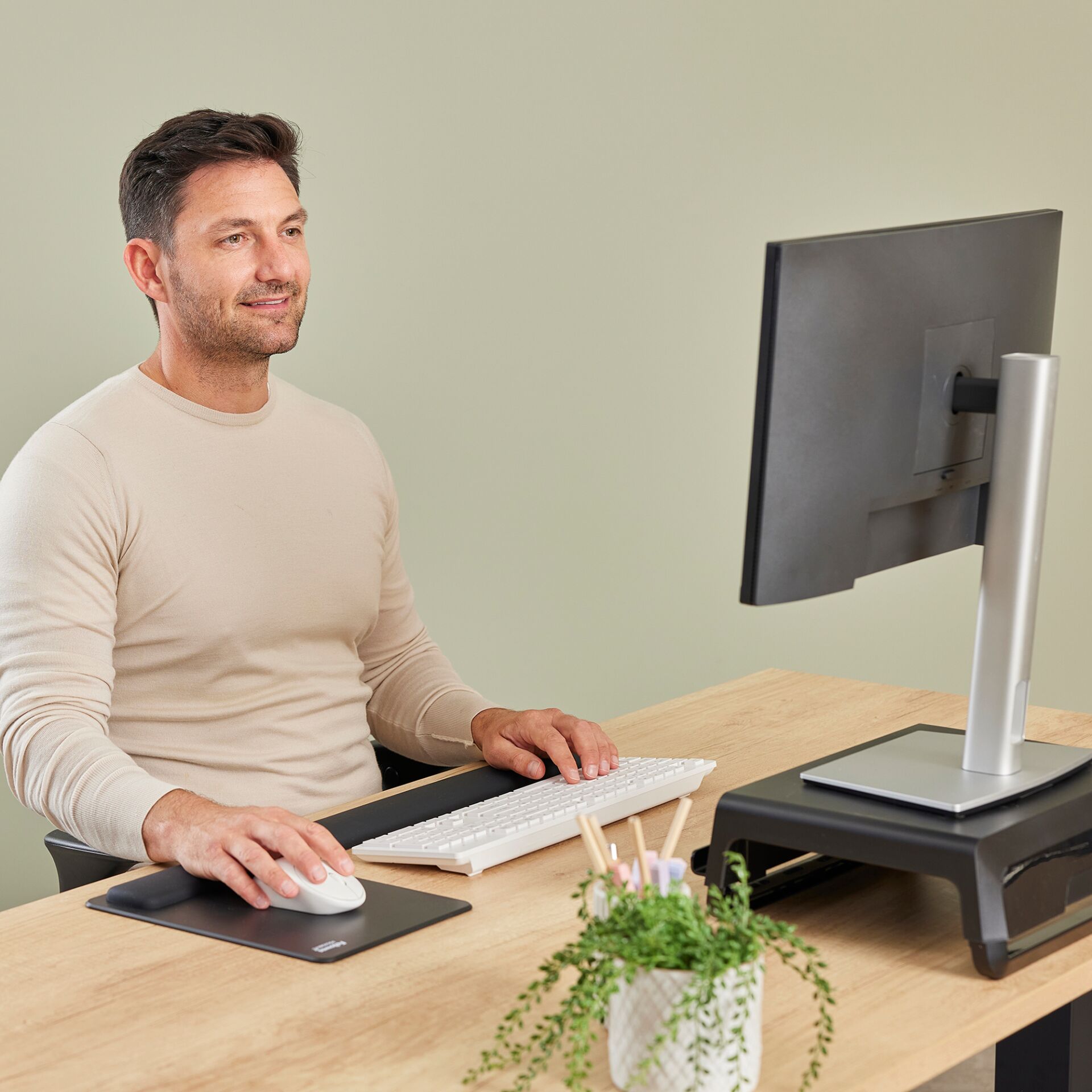 Schreibtisch, Mobiliar, Tabelle, Mann, Person